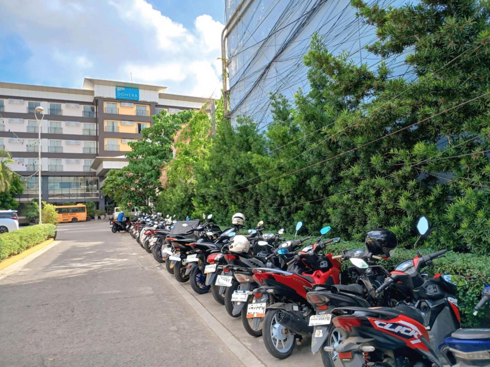 Dohera Hotel Cebu Екстериор снимка
